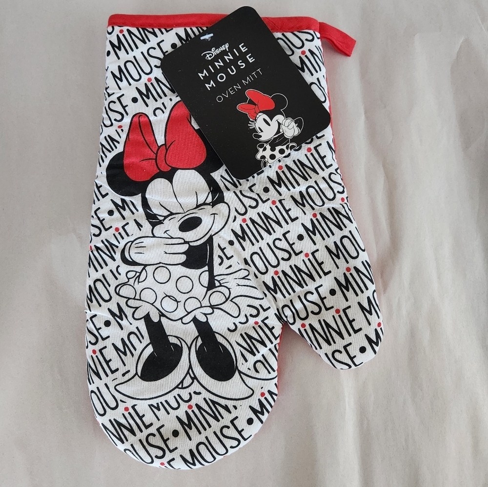 Disney Minnie Mouse Oven Mitt